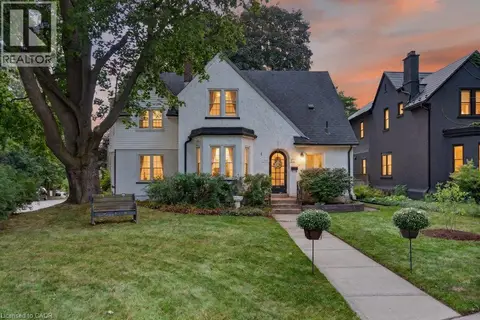 32 LINCOLN Avenue