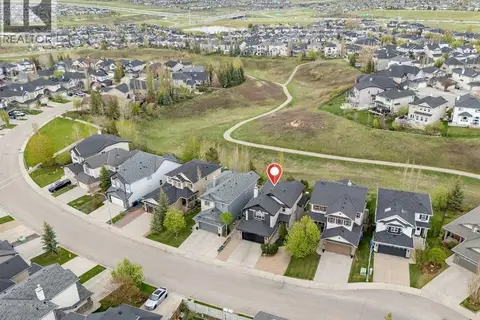 276 Kincora Heights NW