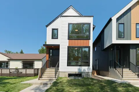 8136 77 AV NW