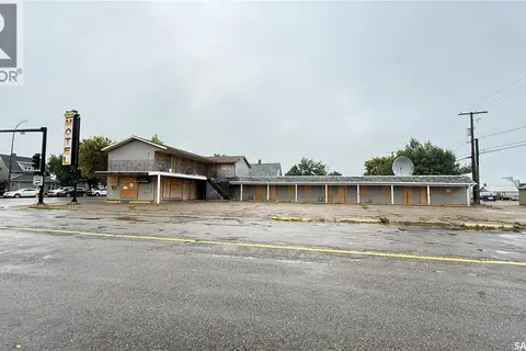 905 4TH STREET