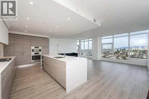 3602 660 QUAYSIDE DRIVE