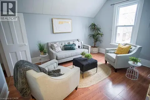 67 TERRACE HILL Street Unit# Upper