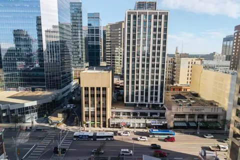 #701 10024 JASPER AV NW