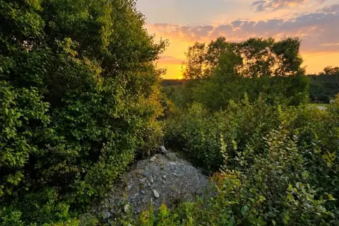 25 Newfound Lane