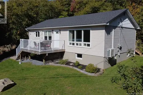 15 Hazen Avenue