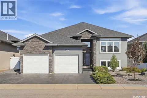 424 Faldo CRESCENT