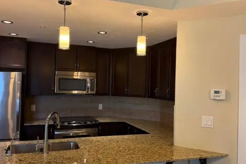 701, 16 Varsity Estates Circle NW