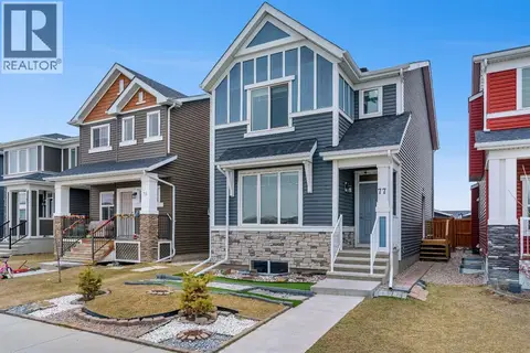 77 Red Sky Way NE