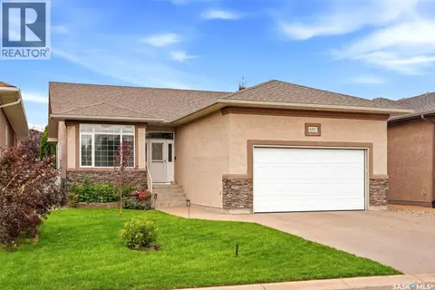 4857 McCombie CRESCENT