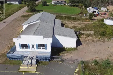8 Bayview Road