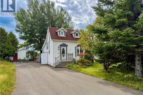 42 L'Anse Street