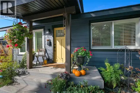 4826 West Saanich Rd