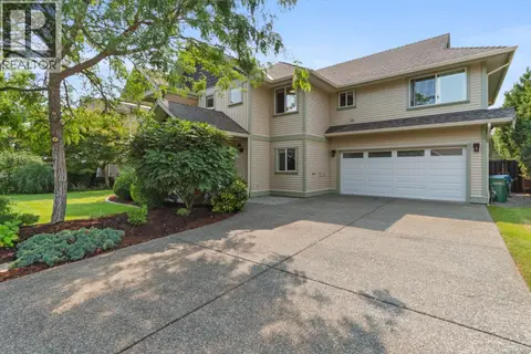 595 Sarum Rise Way
