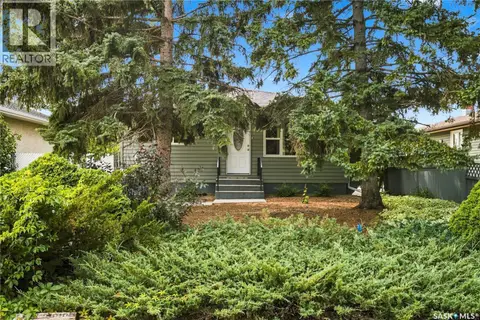 448 ROBINSON STREET