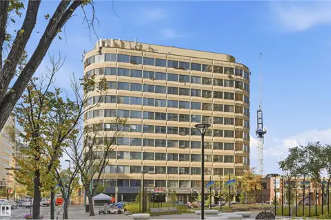 #302 10106 105 ST NW