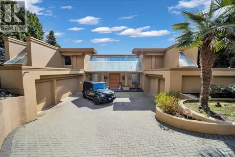 848 EYREMOUNT DRIVE