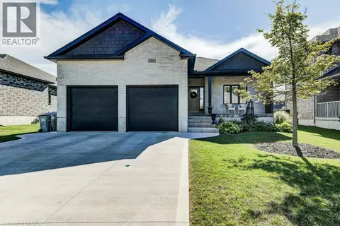 24 GILMER Crescent