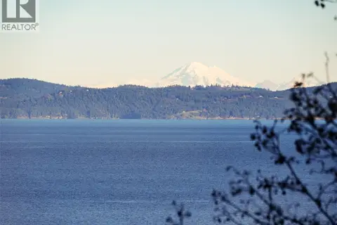 4553 Cordova Bay Rd