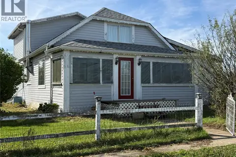 7 1st AVENUE