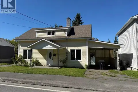 12 Fort Avenue