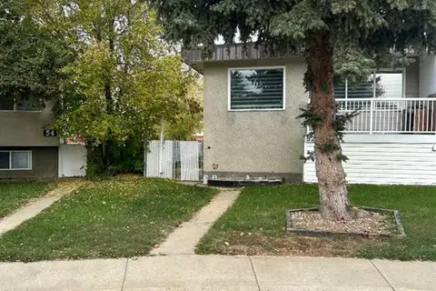 52 Westbrook Crescent W