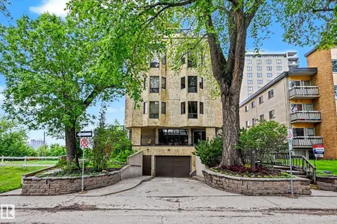 #3 9734 111 ST NW