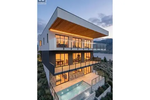 593 Vancouver Avenue