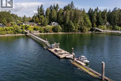 5957 Sooke Rd