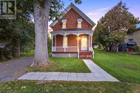 13 OAK STREET