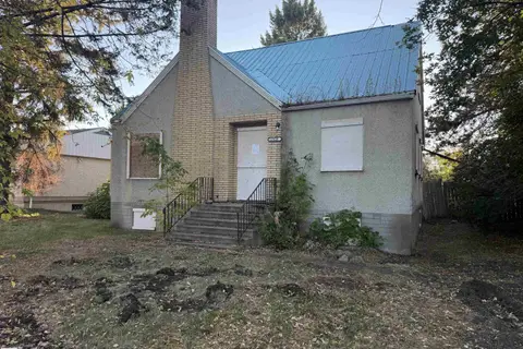 12828 88 ST NW