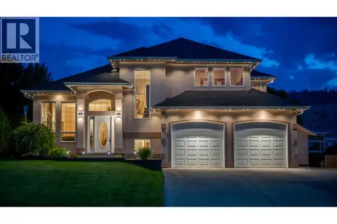 975 Regent Crescent