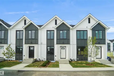 #26 17319 5 ST NE