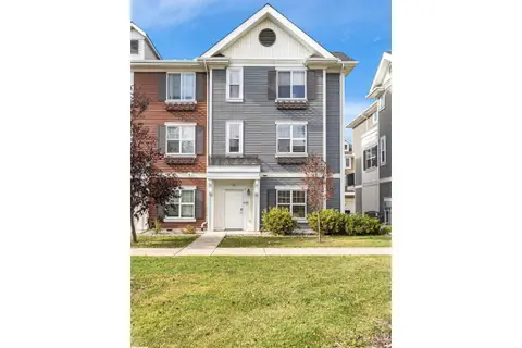 #76 8315 180 AV NW