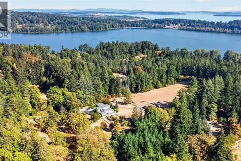 5209 Old West Saanich Rd