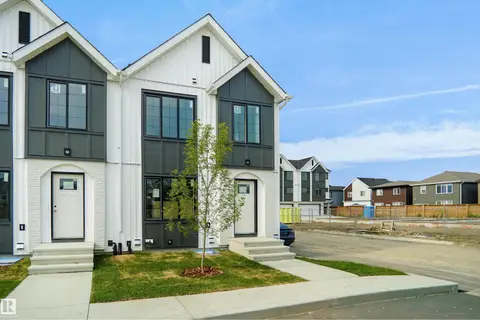 #32 17319 5 ST NE