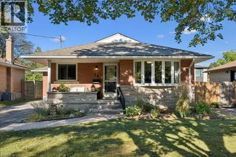 54 PINECREST Drive