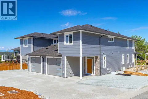 780 Russell Rd