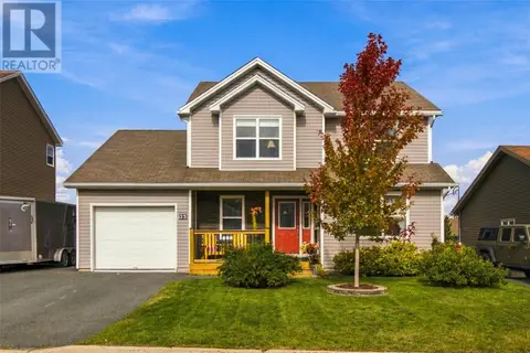 23 Hollyberry Drive