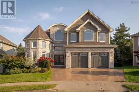 82 Helmsman Court