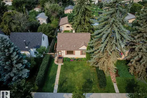 6810 110 ST NW