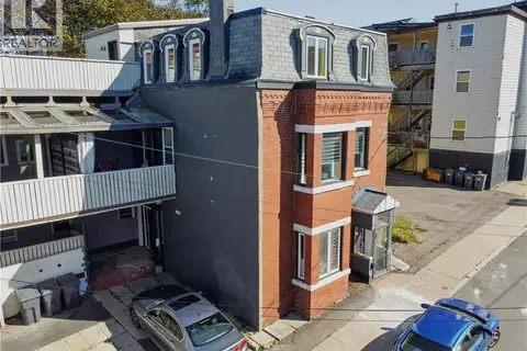 52 Dorchester Street