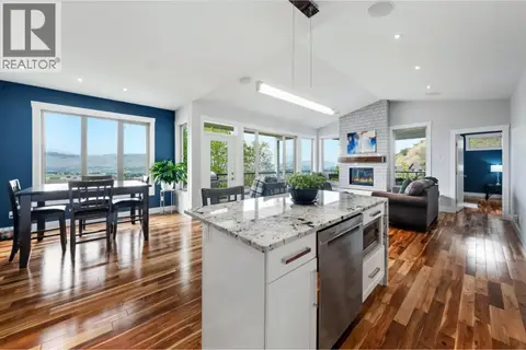 989 Mt Ida Lane