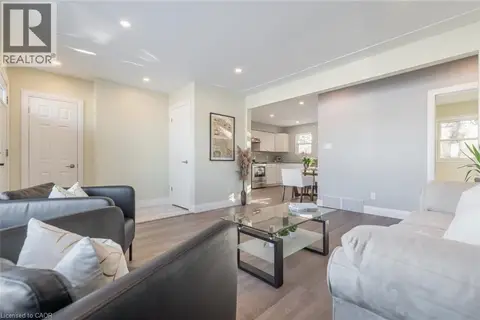 58 SANDALWOOD Avenue