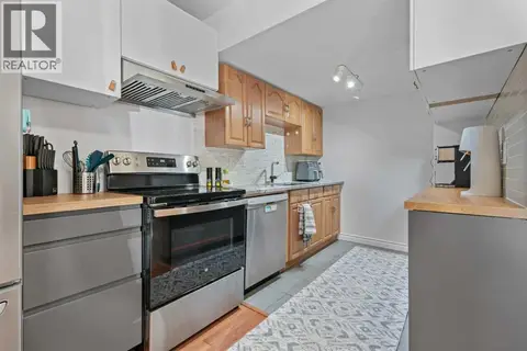 302, 9930 Bonaventure Drive SE
