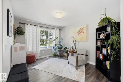 10245 152 ST NW