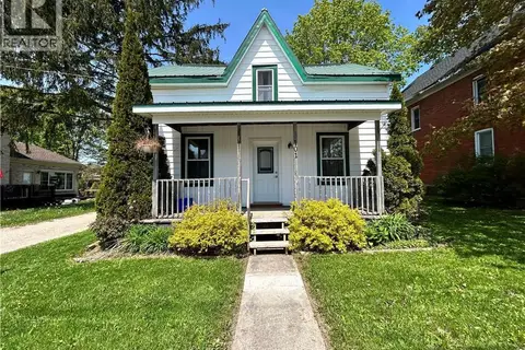 101 JOHN Street E