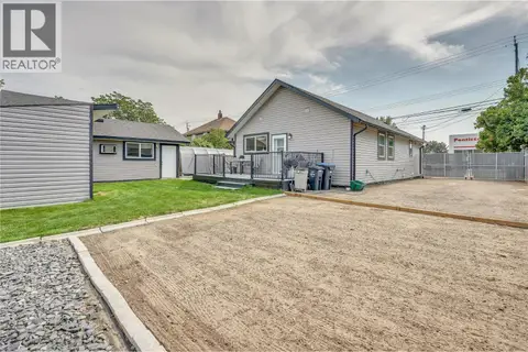 507 Duncan Avenue W