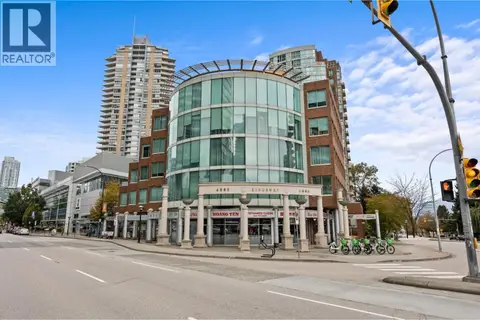 205 4885 KINGSWAY