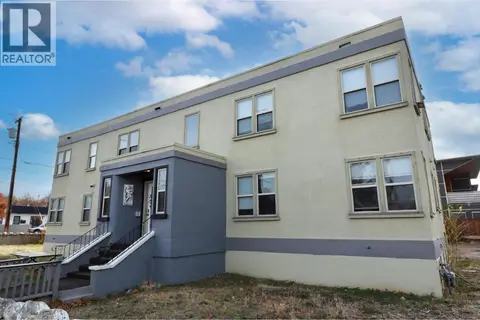 156 Nanaimo Avenue E