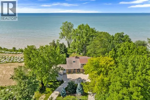 388 SEACLIFF DRIVE West
